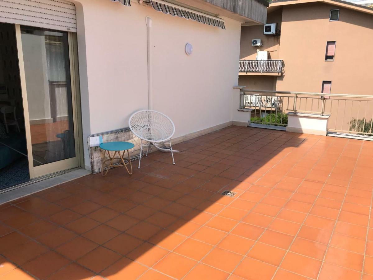 Il Giglio Apartment Bordighera Bagian luar foto